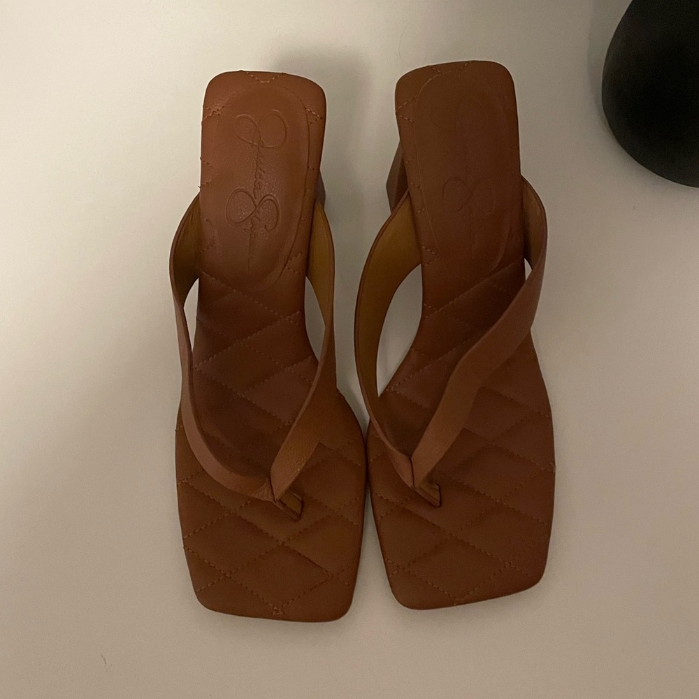 Jessica Simpson thong heels